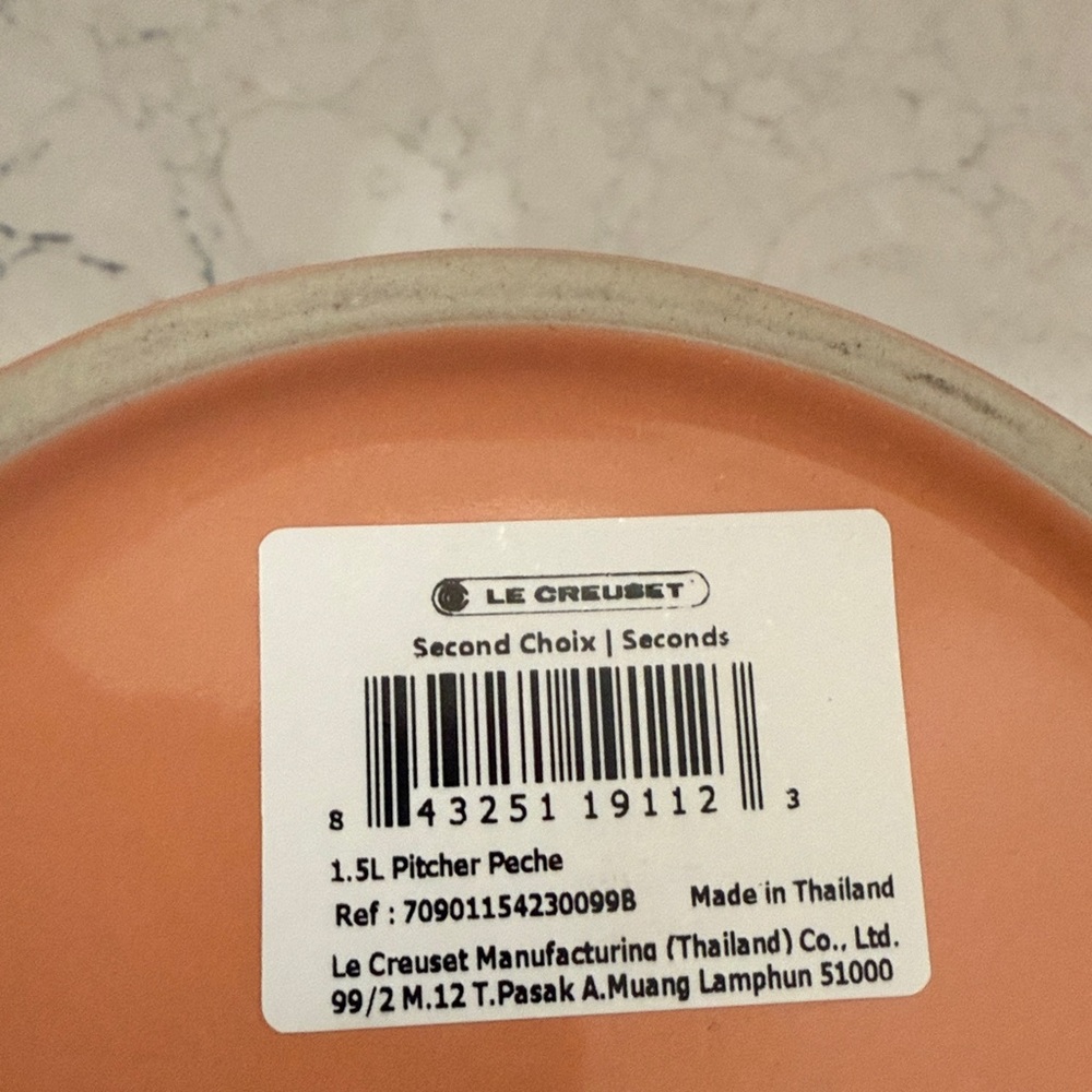 Le Creuset Gradient Peche ๐ Pitcher - Picture 4 of 6